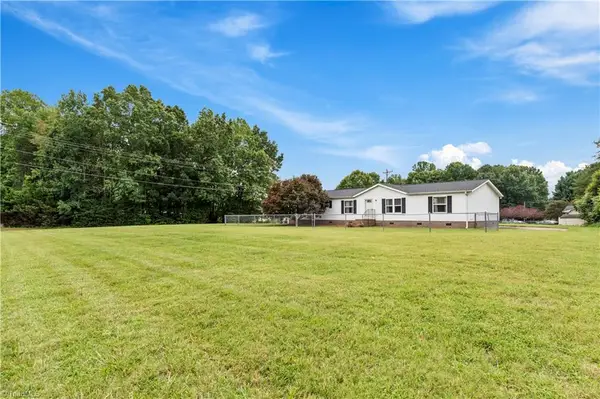 2167 Us Highway 64 W, Mocksville, NC 27028