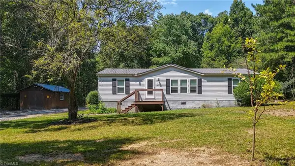 12826 Nc Highway 902, Bear Creek, NC 27207