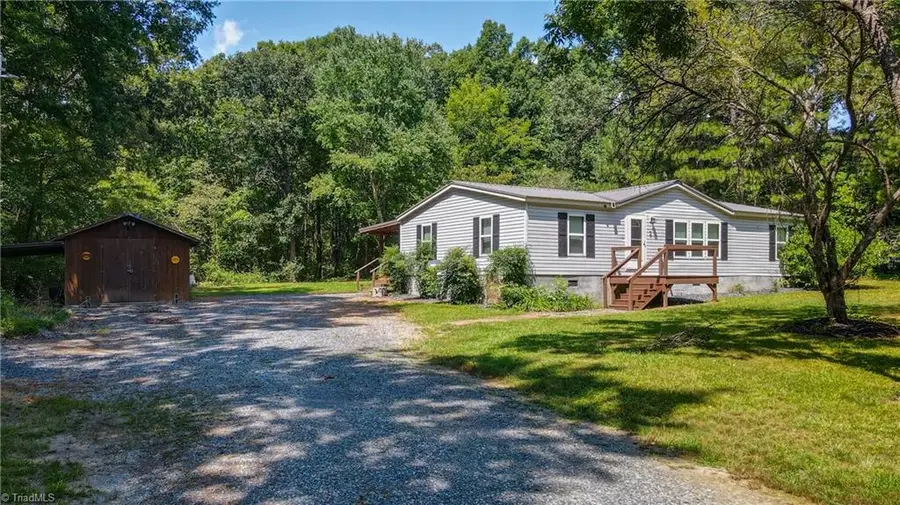 12826 Nc Highway 902, Bear Creek, NC 27207 - #3