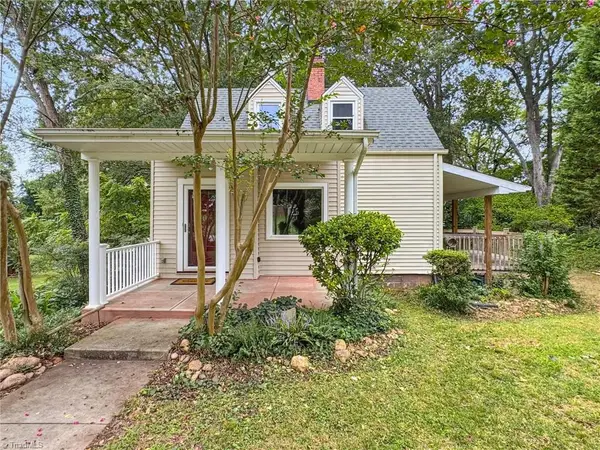 509 College Street, Eden, NC 27288