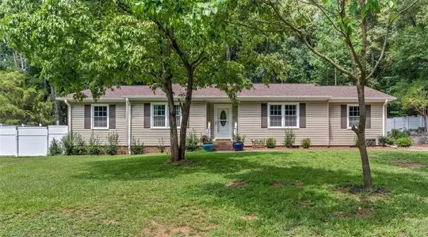 3545 N Lakeshore Drive, Clemmons, NC 27012
