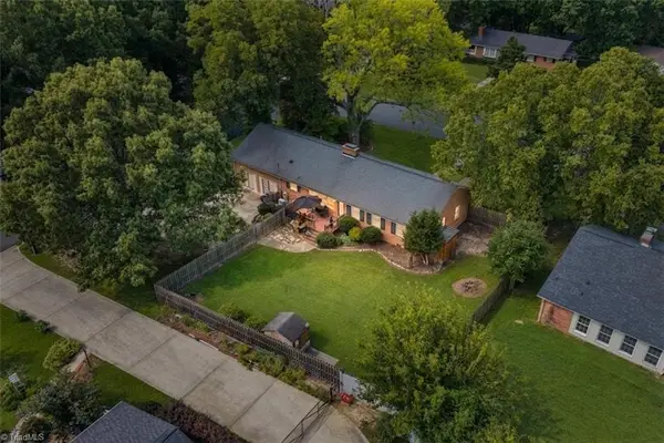1228 Ridgecrest Avenue, Burlington, NC 27615