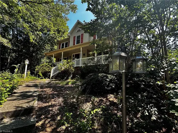 1720 Braemore Court, Kernersville, NC 27284