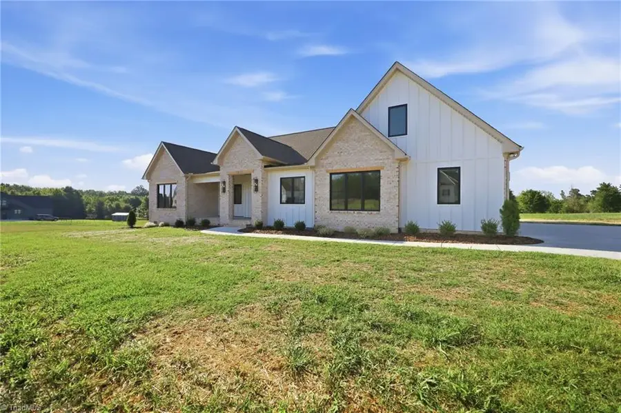 7417 Kingsley Place, Stokesdale, NC 27357 - #3