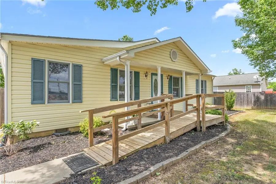 610 Larry Avenue, Graham, NC 27253 - #3