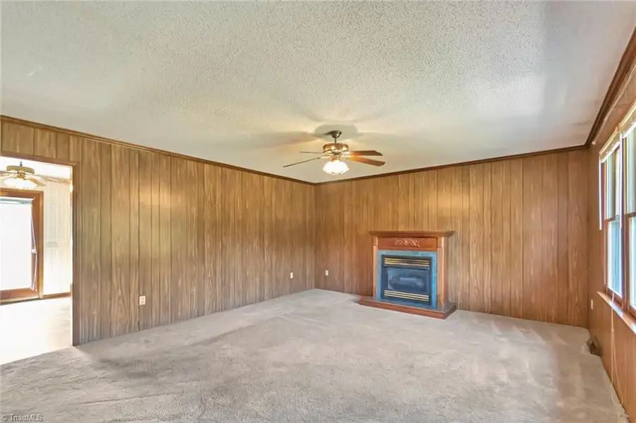 1506 Fishing Creek Arbor Road, Wilkesboro, NC 28697 - #2