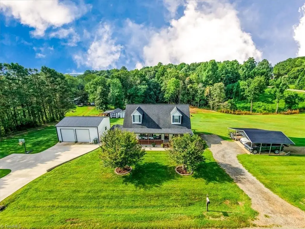 5145 White Plains Road, Roaring River, NC 28669 - #1