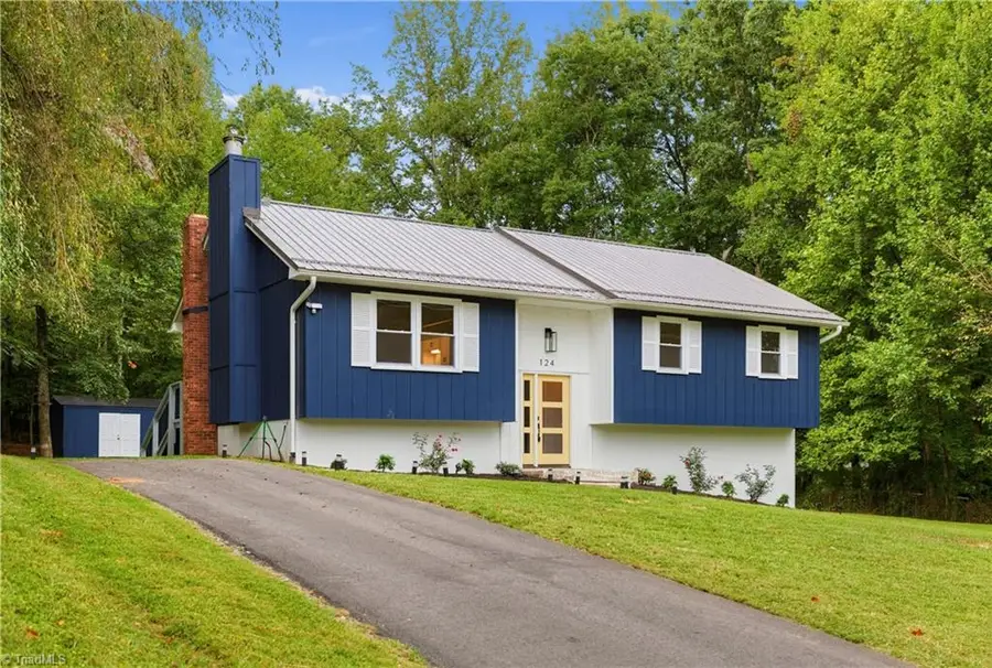 124 Oak Ridge Drive, Mount Airy, NC 27030 - #3
