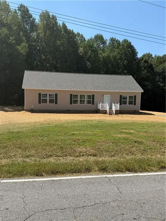 5101 Center Road, Jonesville, NC 28642