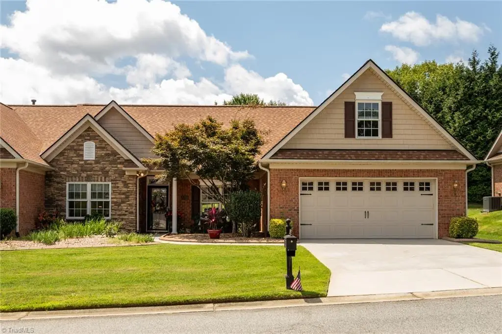 196 Freemont Drive, Thomasville, NC 27360 - #1
