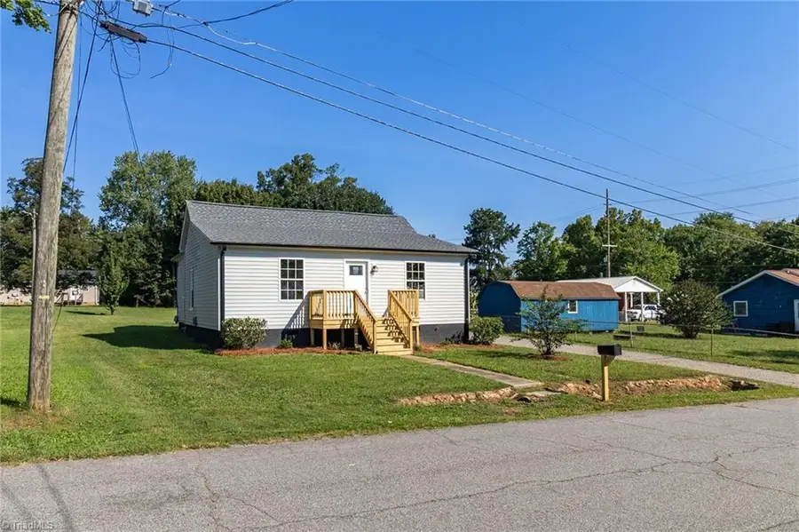 1702 Walford Street, Lexington, NC 27292 - #3