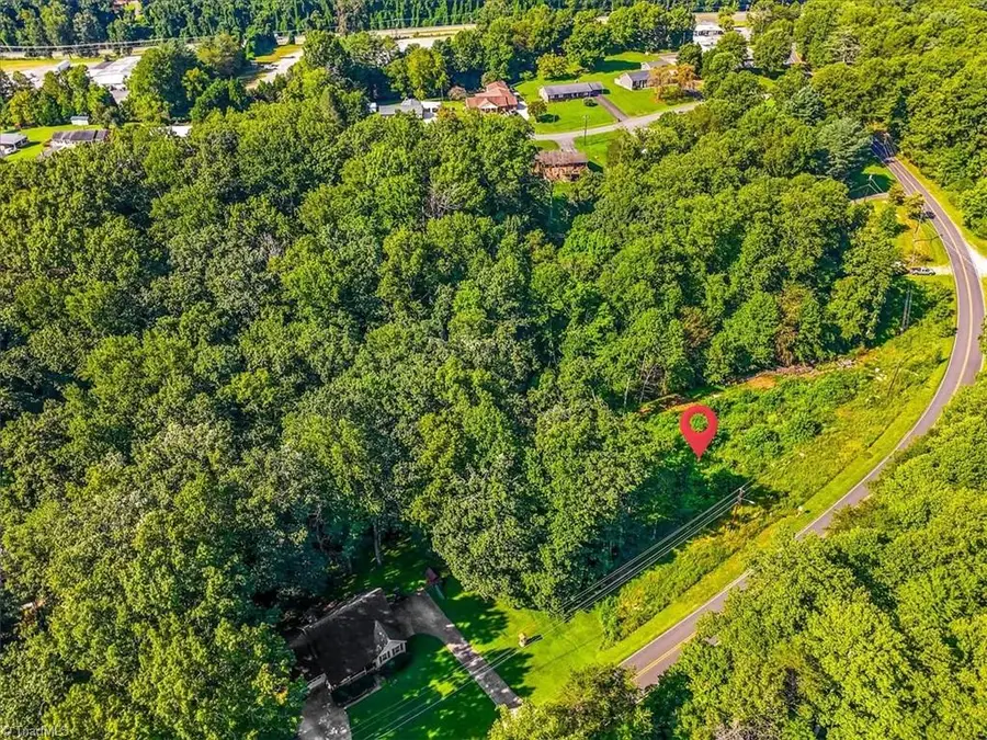 1805 Greenhill Road, Mount Airy, NC 27030 - #3