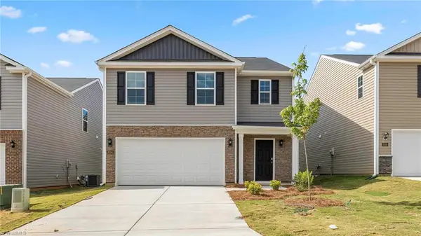 620 Beechwood Circle, Thomasville, NC 27360