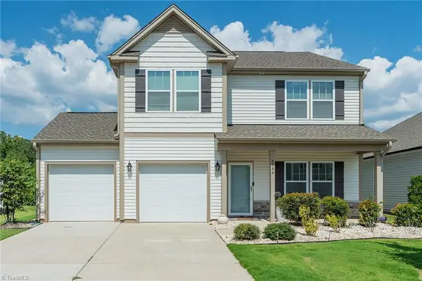4044 Monteray Circle, High Point, NC 27265