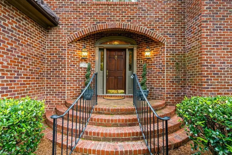 1305 Swanner Court, High Point, NC 27262 - #3