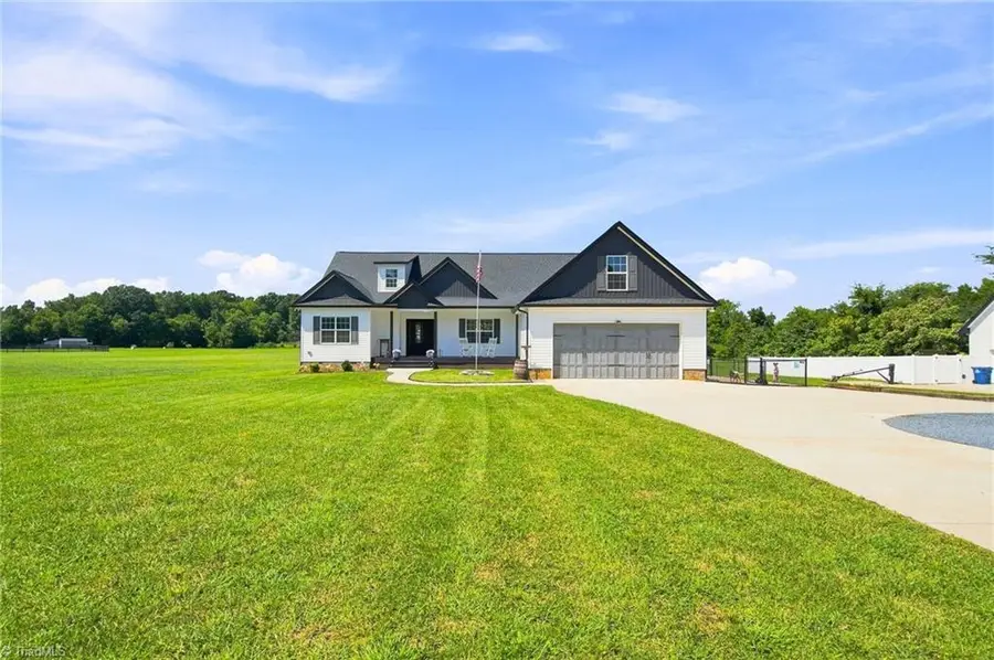6135 Nc Highway 62, Burlington, NC 27215 - #2