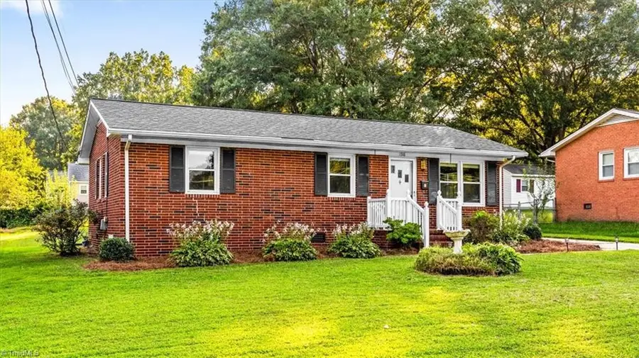 1518 Wickham Street, Burlington, NC 27215 - #3