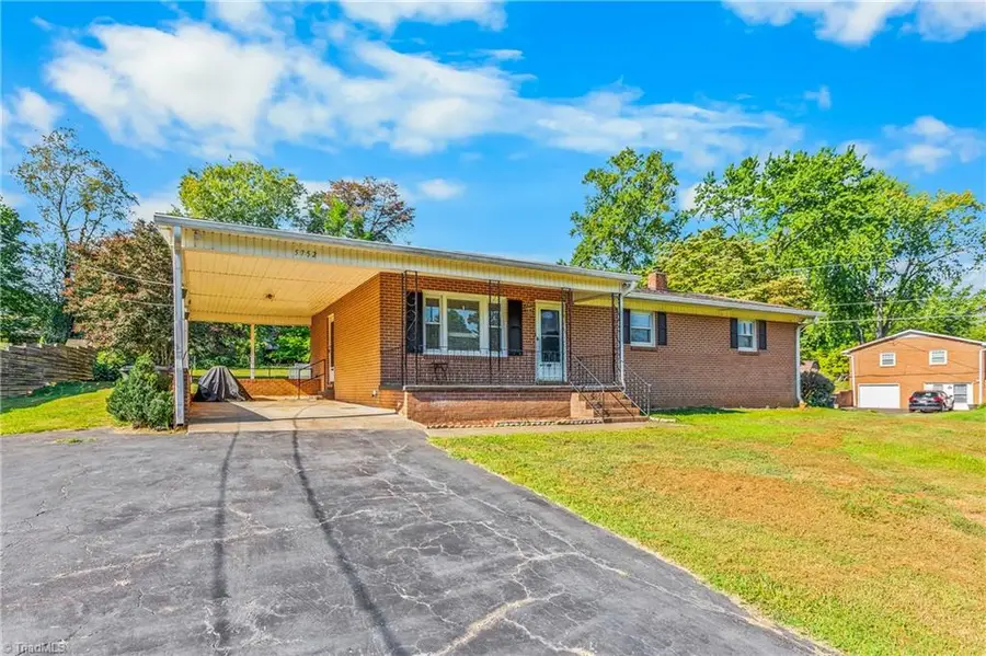 5752 Nylon Drive, Winston Salem, NC 27105 - #2