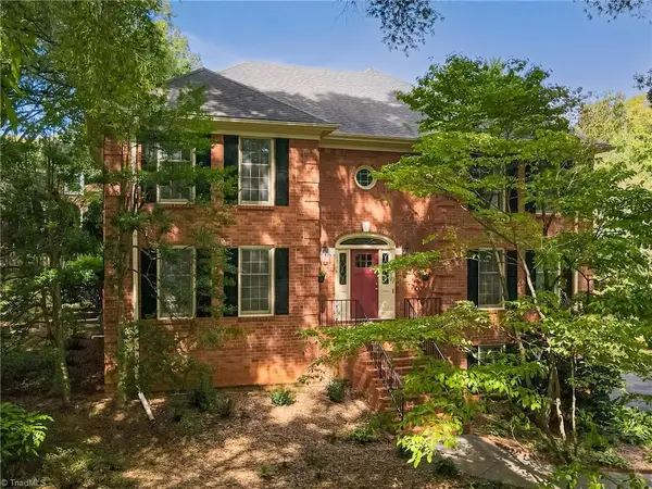 1014 Greenhurst Road, Winston-Salem, NC 27104