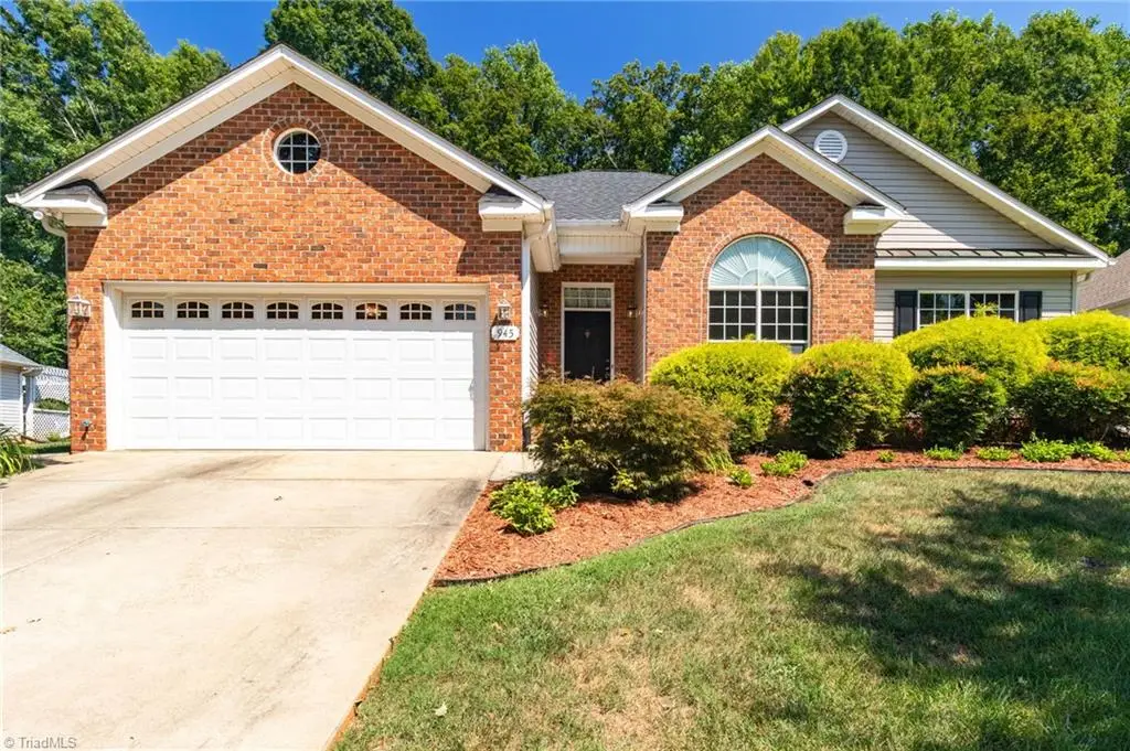 945 Wellesley Place Drive, Lewisville, NC 27023 - #1