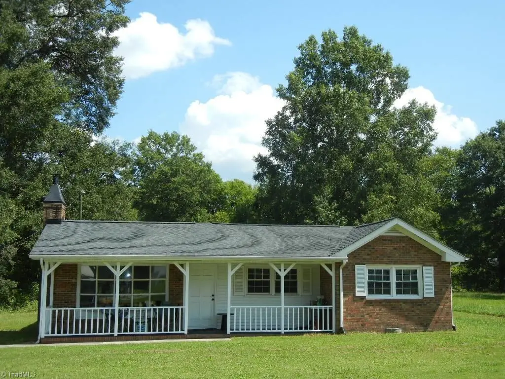 511 Nc Highway 100, Whitsett, NC 27377 - #1