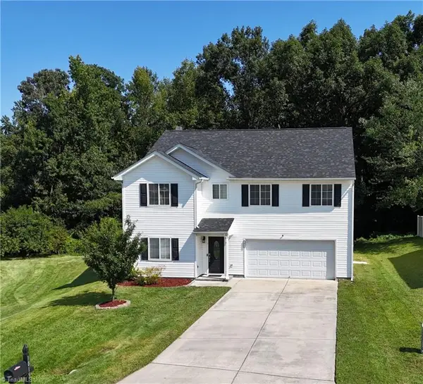 1015 Cayley Court, High Point, NC 27260