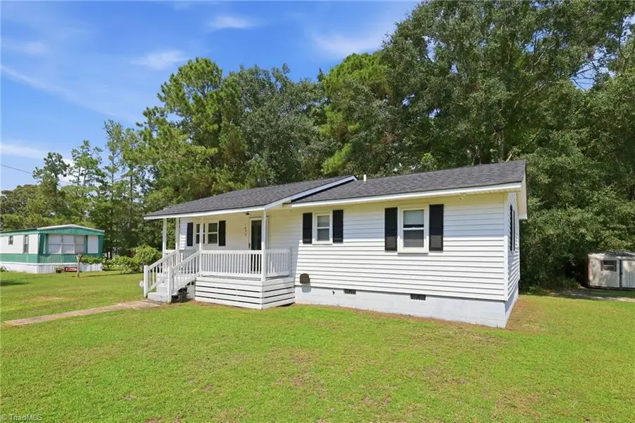 1450 Baldwin Branch Church Road, Elizabethtown, NC 28337 - #2