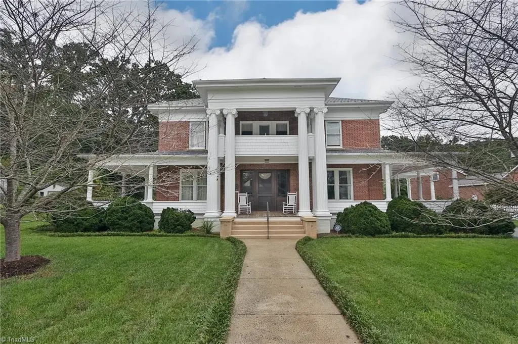418 W Main Street, Elkin, NC 28621 - #1