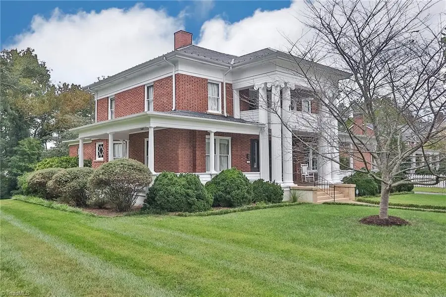 418 W Main Street, Elkin, NC 28621 - #3