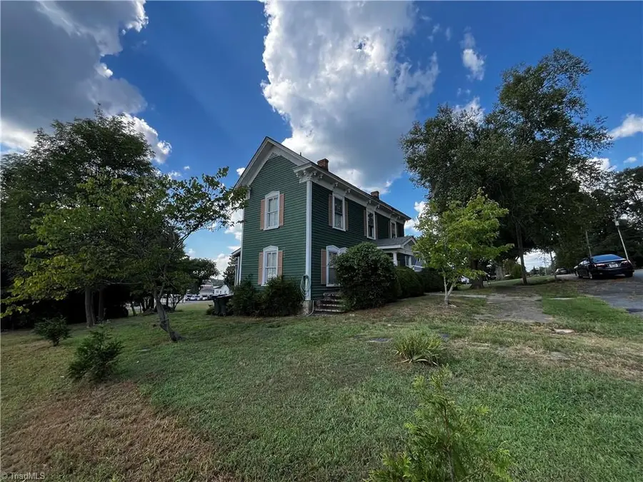 207 Summit Street, Walnut Cove, NC 27052 - #2