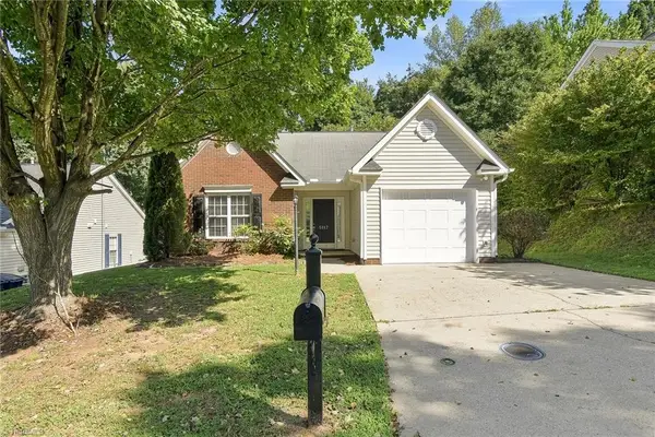5117 Oakhurst Park Court, Kernersville, NC 27284