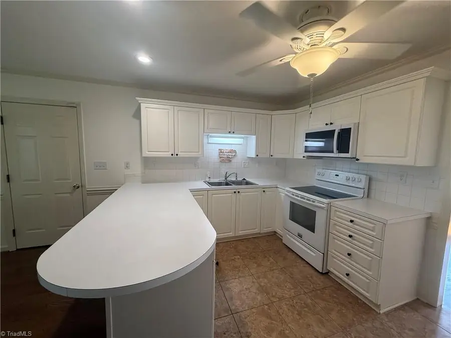 2017 Pembrooke Forest Drive, Winston Salem, NC 27106 - #3