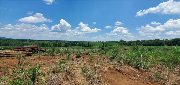 3641 Us Highway 21, Hamptonville, NC 27020