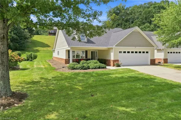 109 Plantation Place Lane, Mount Airy, NC 27030
