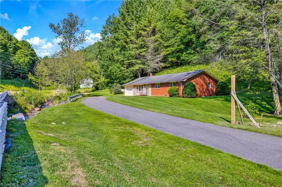 480 Roaring Fork Road, Creston, NC 28615 - #3