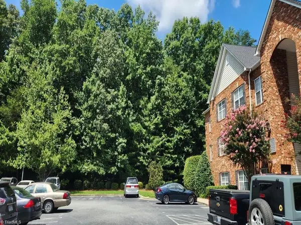 5238 Hilltop Road #E, Greensboro, NC 27282