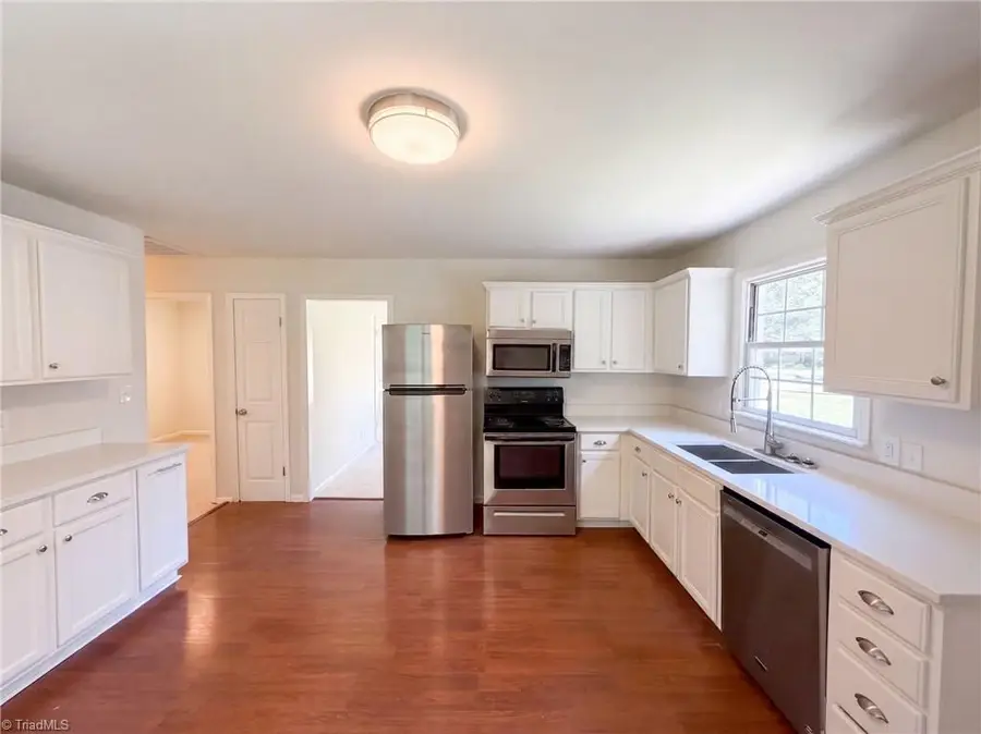 4154 Edgeware Road, Winston Salem, NC 27106 - #2