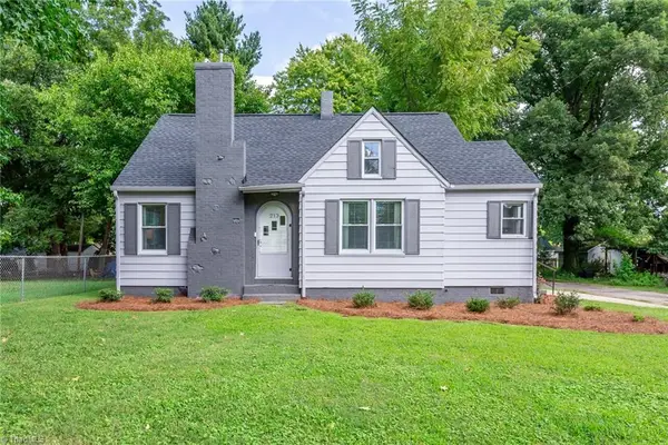 213 E Moore Avenue, High Point, NC 27263