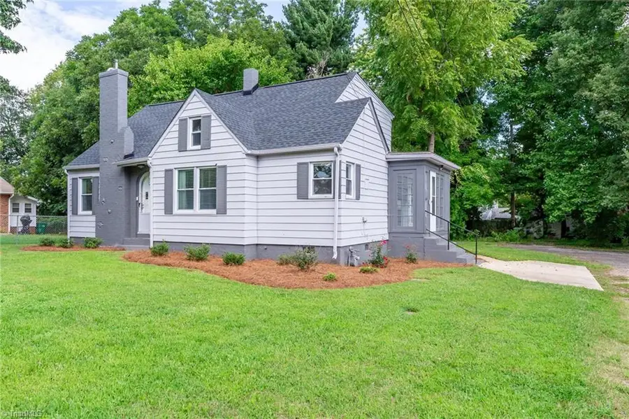 213 E Moore Avenue, High Point, NC 27263 - #2