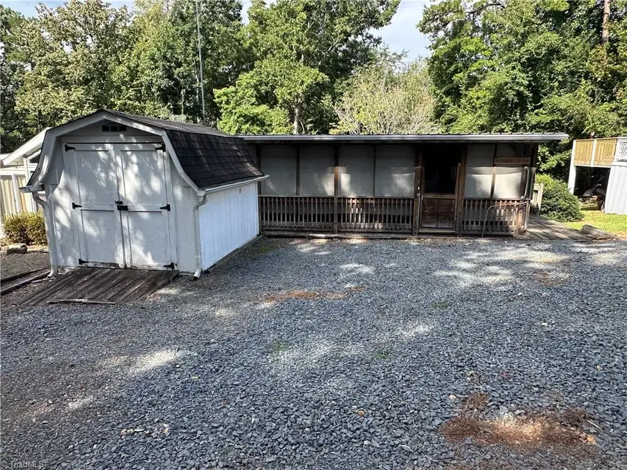 114 Pine Street, New London, NC 28127 - #2