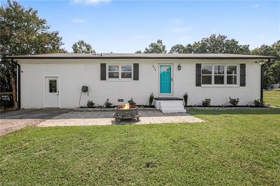 275 Brenda Drive, Thomasville, NC 27360 - #2