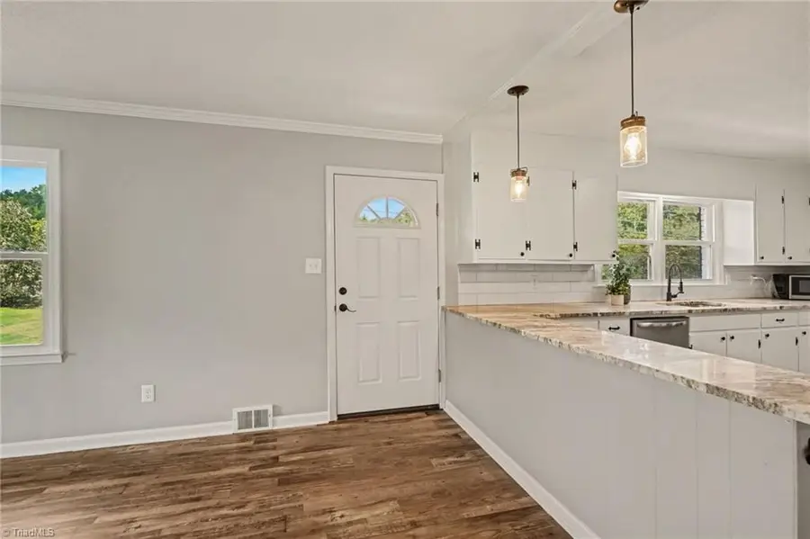275 Brenda Drive, Thomasville, NC 27360 - #3