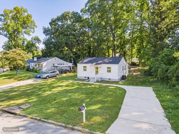 2911 Dexter Avenue, Greensboro, NC 27407