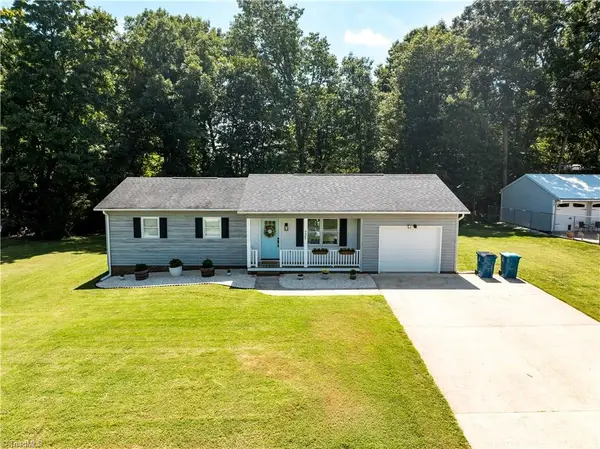 725 Beech Street, Yadkinville, NC 27055