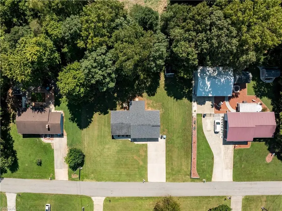 725 Beech Street, Yadkinville, NC 27055 - #3