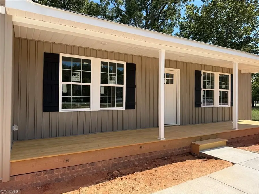 1047 W Holly Hill Road, Thomasville, NC 27360 - #2