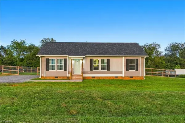 2554 Snider Road, Yadkinville, NC 27055