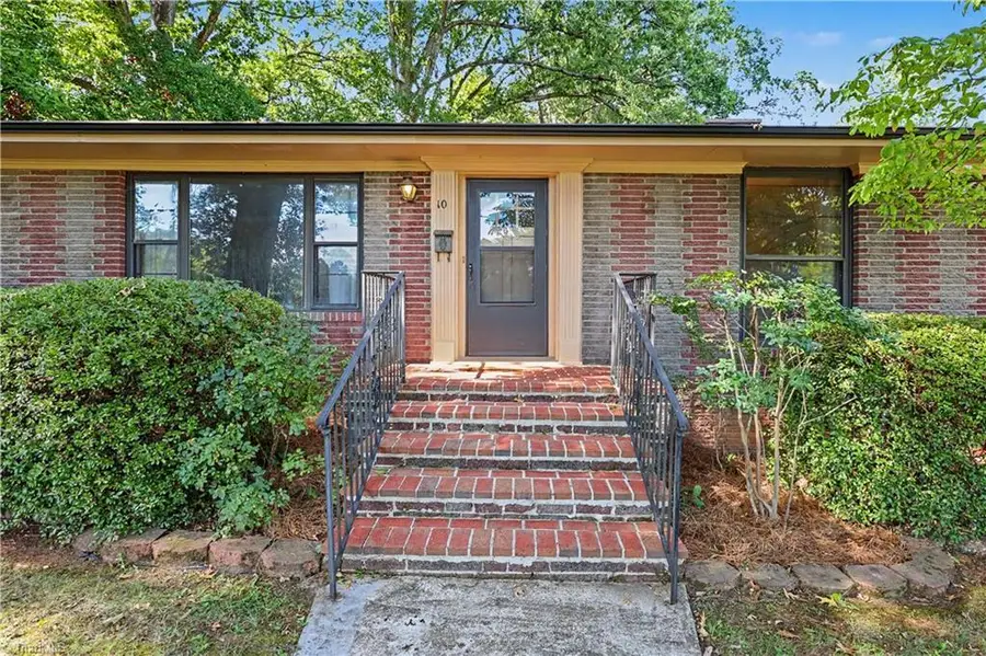 10 Welloske Drive, Thomasville, NC 27360 - #2