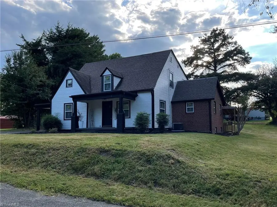 130 Greenway Drive, Mount Airy, NC 27030 - #3