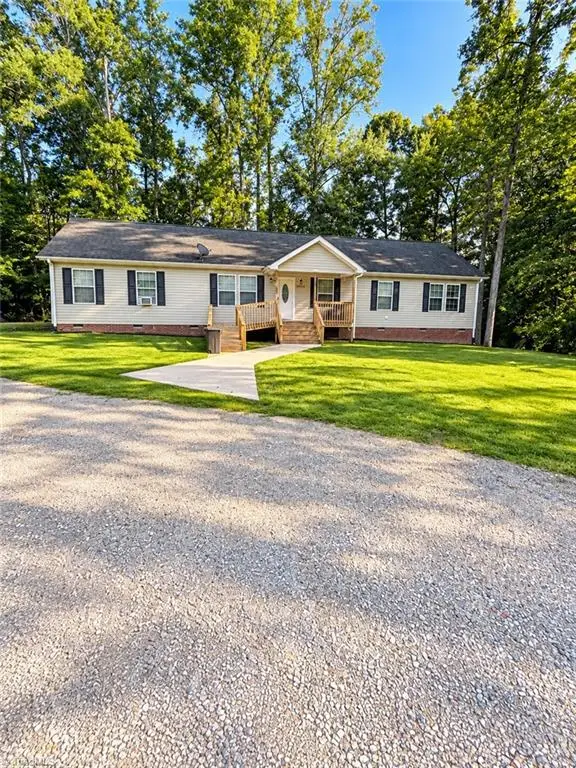 2005 Circleview Drive, Greensboro, NC 27406 - #1